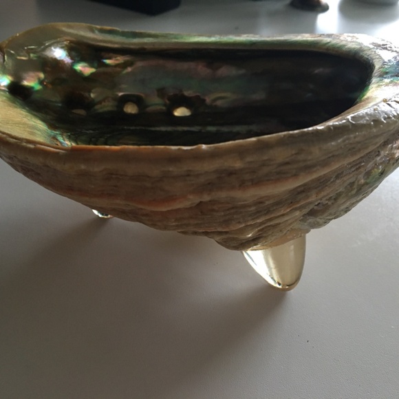 Vintage Abalone smudging Bowl. Jewelry Trinket Bowl. Natural shell - Picture 6 of 8